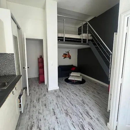 Risso - Studio Proche Garibaldi Apartman